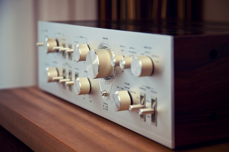 Na co zwracać uwagę, wybierając wzmacniacz audio