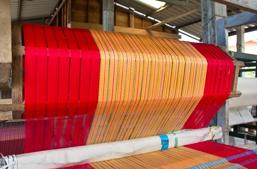 materialy wykorzystywane do produkcji tekstyliow dekoracyjnych